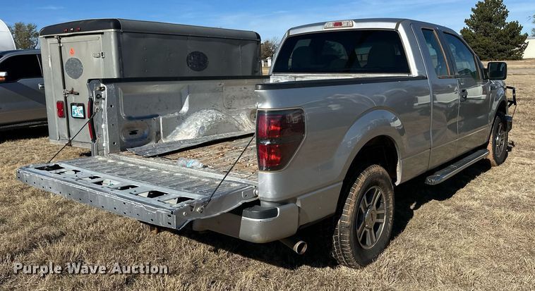 image for item ER8350 2013 Ford F150 SuperCab pickup truck