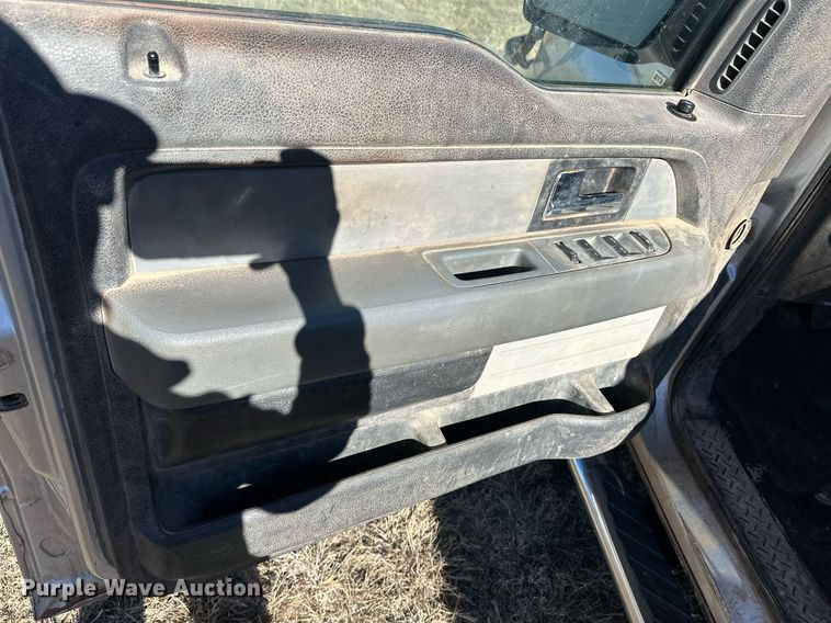 image for item ER8350 2013 Ford F150 SuperCab pickup truck