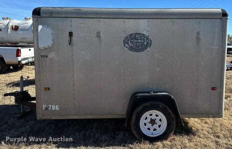 image for item ER8351 1994 Wells Cargo enclosed cargo trailer