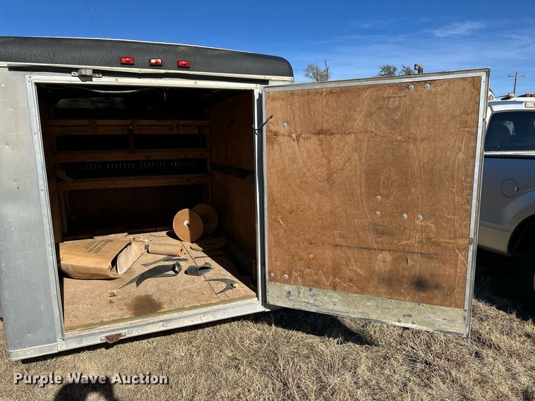 image for item ER8351 1994 Wells Cargo enclosed cargo trailer