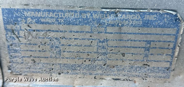 image for item ER8351 1994 Wells Cargo enclosed cargo trailer