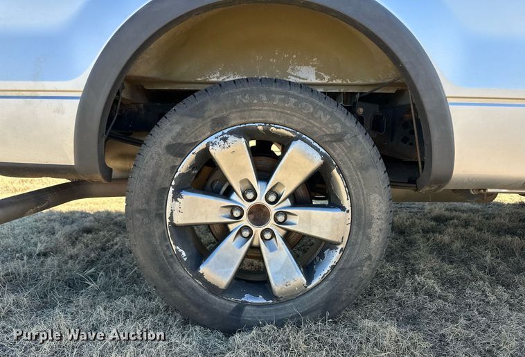 image for item ER8352 2013 Ford F150 SuperCrew pickup truck