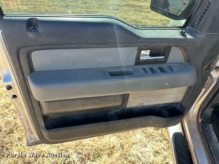 image for item ER8353 2014 Ford F150 SuperCrew pickup truck