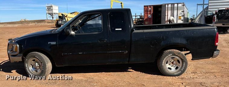 image for item ER8360 2003 Ford F150 SuperCab pickup truck