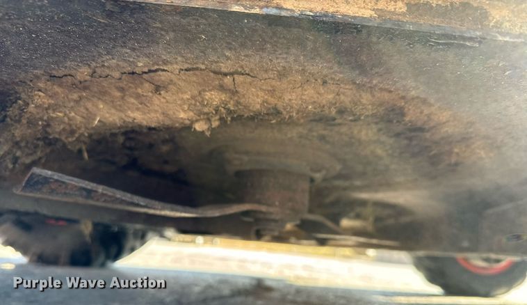 image for item LH9324 Bobcat CT1021 MFWD tractor