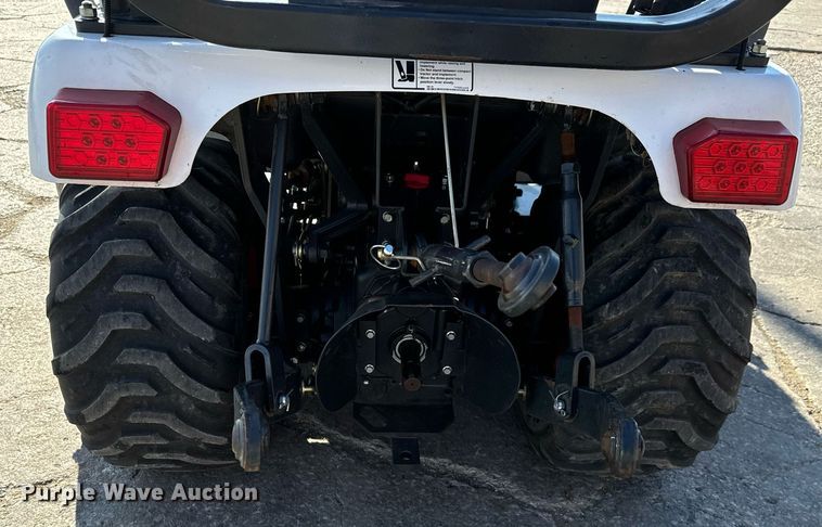 image for item LH9324 Bobcat CT1021 MFWD tractor