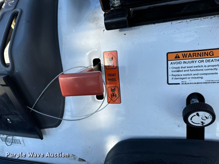 image for item LH9324 Bobcat CT1021 MFWD tractor