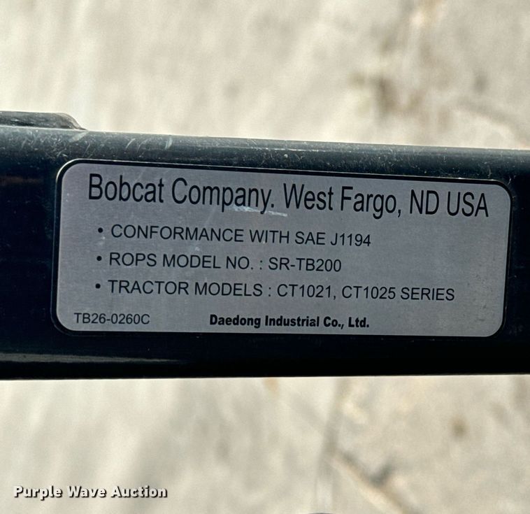 image for item LH9324 Bobcat CT1021 MFWD tractor