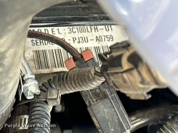 image for item LH9324 Bobcat CT1021 MFWD tractor