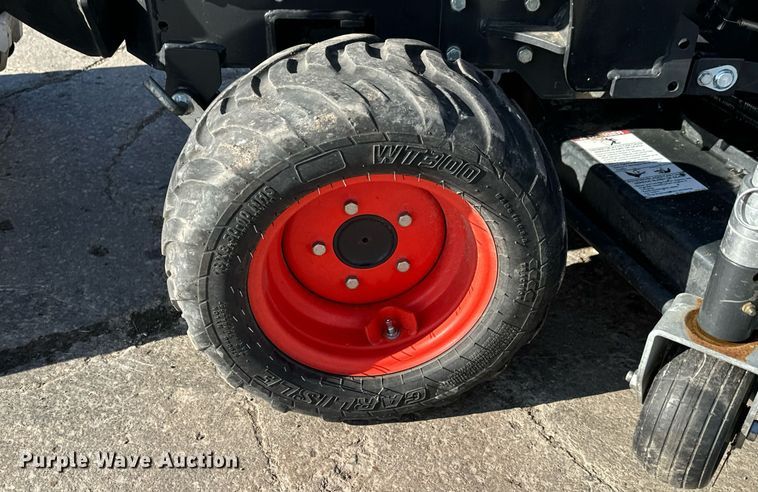 image for item LH9324 Bobcat CT1021 MFWD tractor