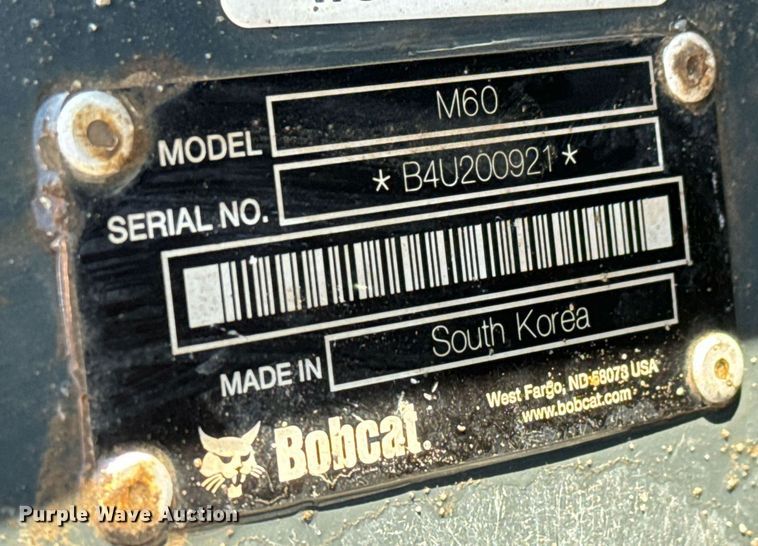 image for item LH9324 Bobcat CT1021 MFWD tractor