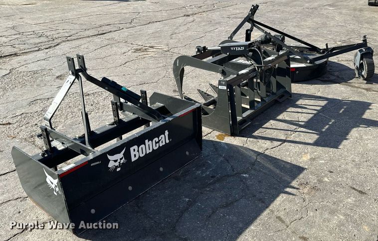 image for item LH9324 Bobcat CT1021 MFWD tractor