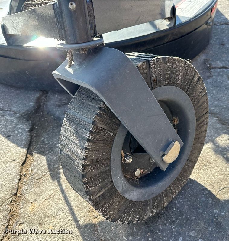 image for item LH9324 Bobcat CT1021 MFWD tractor