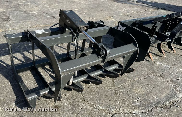 image for item LH9324 Bobcat CT1021 MFWD tractor