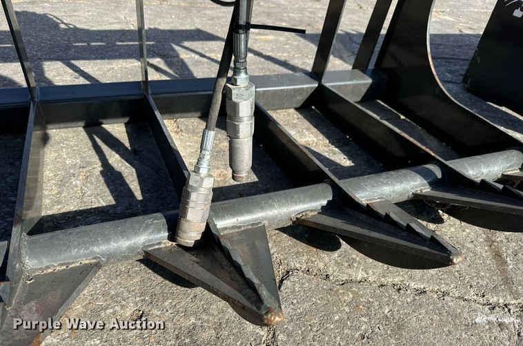 image for item LH9324 Bobcat CT1021 MFWD tractor