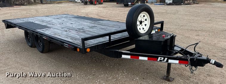 image for item LH9332 2017 PJ equipment trailer