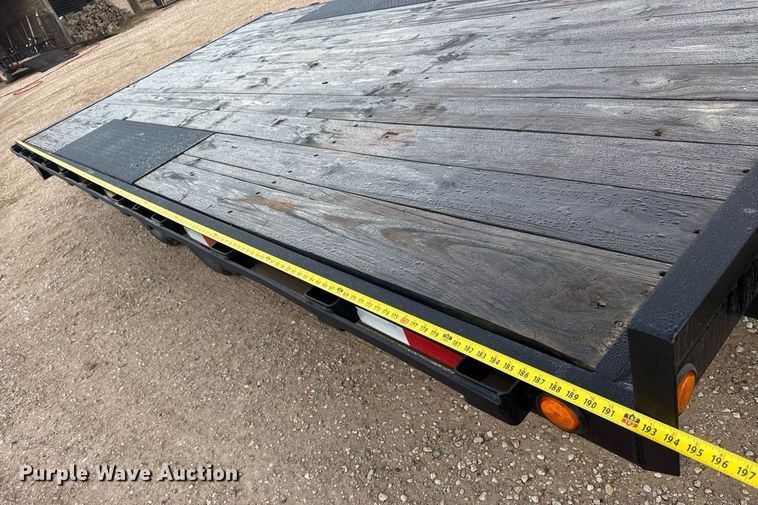 image for item LH9332 2017 PJ equipment trailer