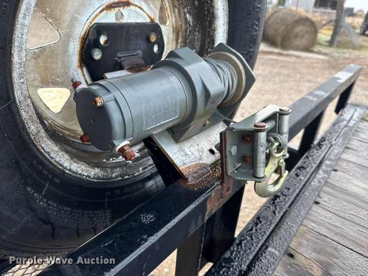 image for item LH9332 2017 PJ equipment trailer