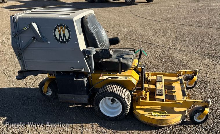 image for item LH9340 Walker T23 ZTR lawn mower