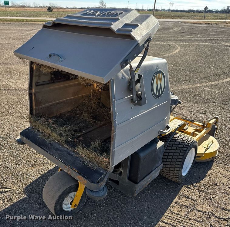 image for item LH9340 Walker T23 ZTR lawn mower