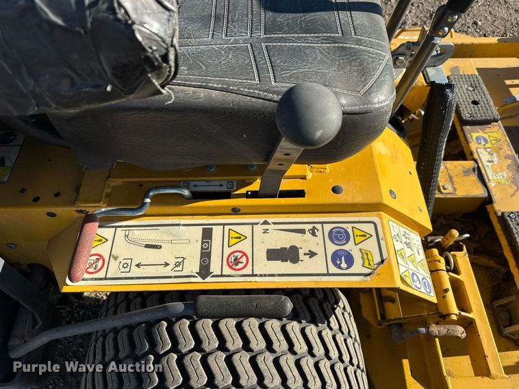 image for item LH9340 Walker T23 ZTR lawn mower