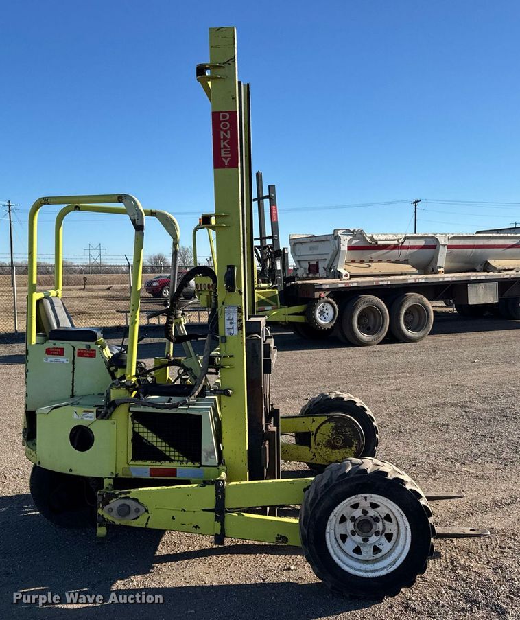 image for item LH9343 Donkey D12-3K forklift