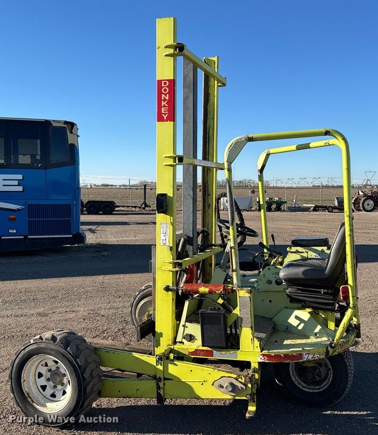 image for item LH9343 Donkey D12-3K forklift