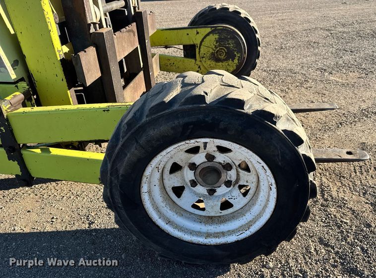 image for item LH9343 Donkey D12-3K forklift