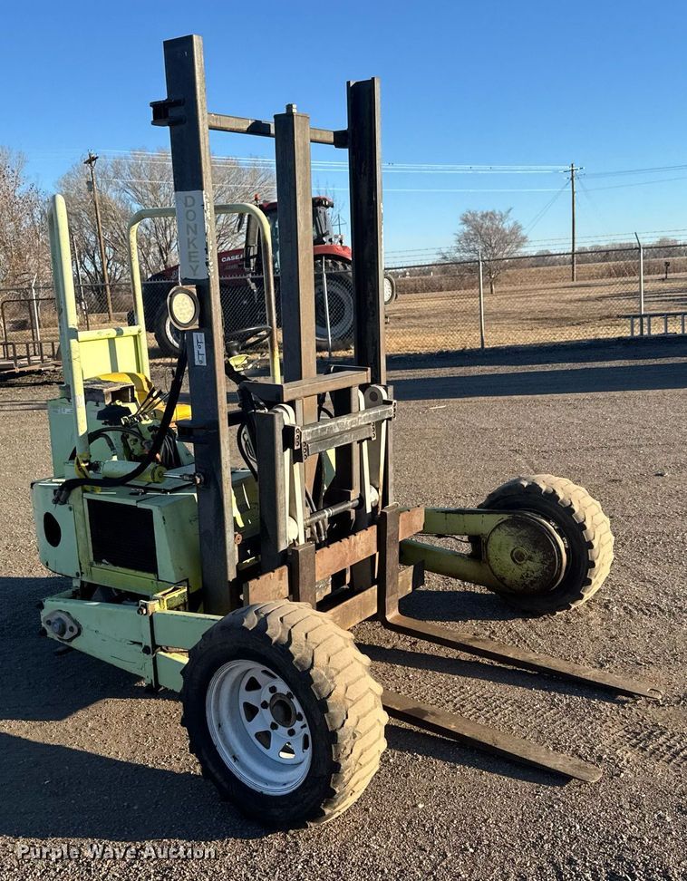 image for item LH9344 Donkey forklift