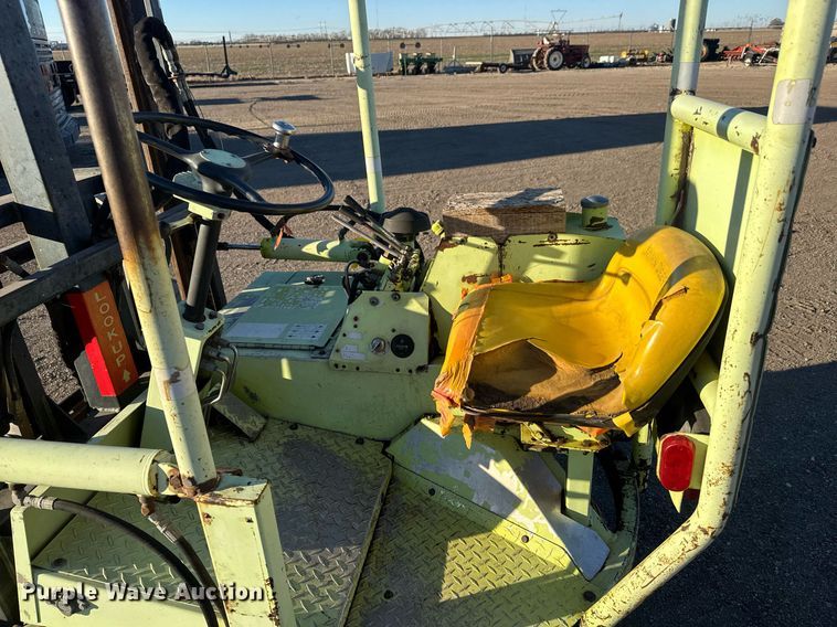 image for item LH9344 Donkey forklift