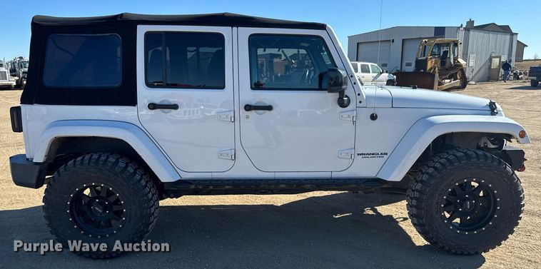 image for item LH9359 2014 Jeep Wrangler Unlimited SUV