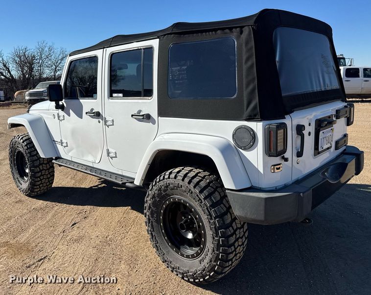 image for item LH9359 2014 Jeep Wrangler Unlimited SUV