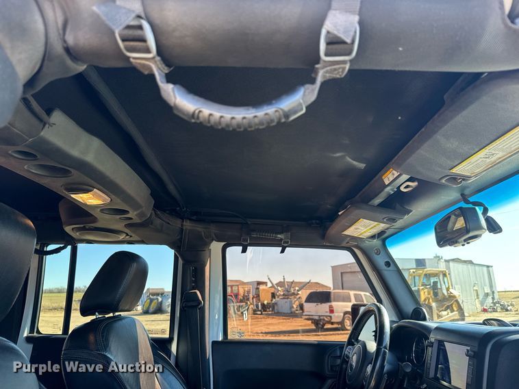 image for item LH9359 2014 Jeep Wrangler Unlimited SUV