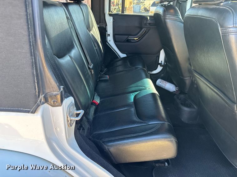 image for item LH9359 2014 Jeep Wrangler Unlimited SUV