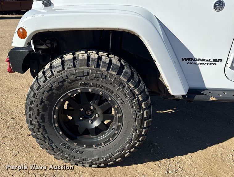 image for item LH9359 2014 Jeep Wrangler Unlimited SUV