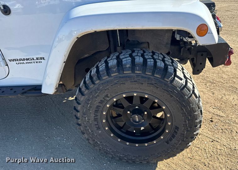 image for item LH9359 2014 Jeep Wrangler Unlimited SUV