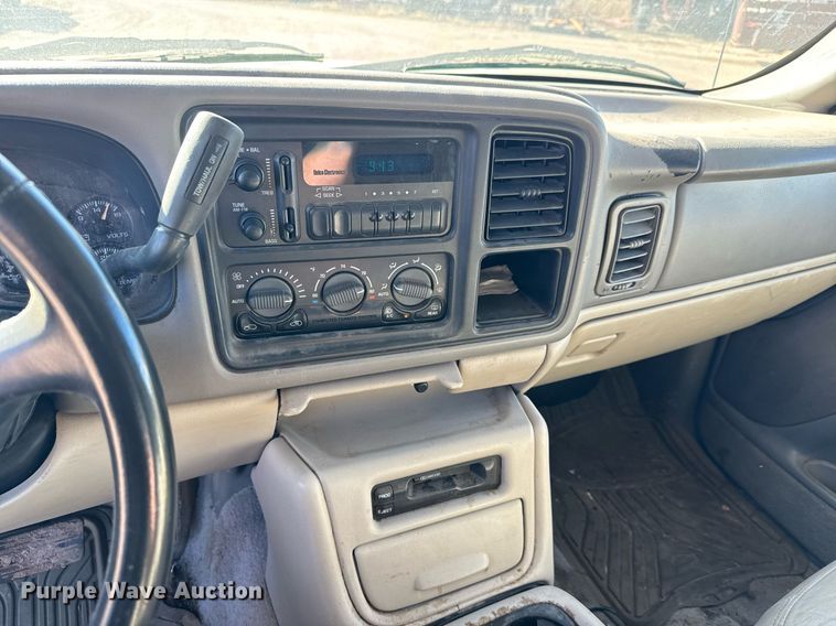 image for item LH9366 2000 GMC Yukon XL SUV