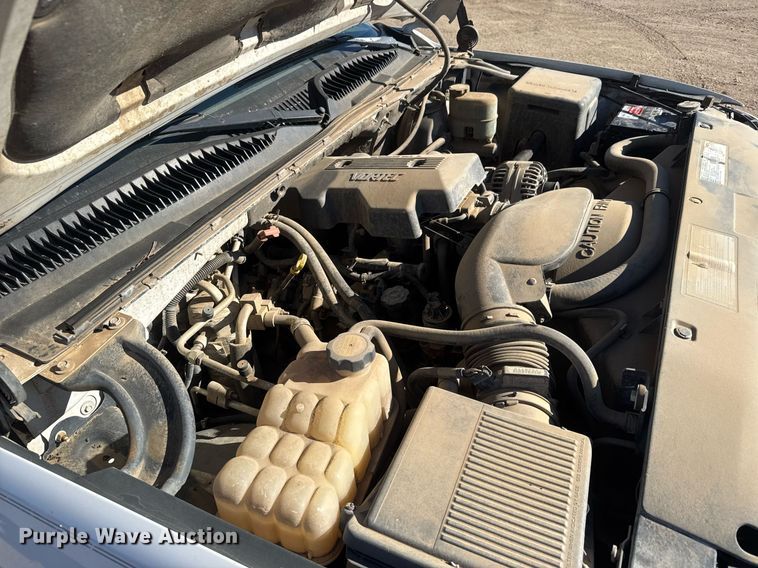 image for item LH9366 2000 GMC Yukon XL SUV