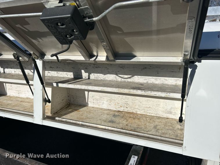 image for item NJ9657 ARE D471-23 truck topper