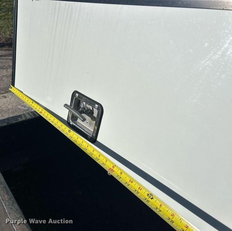 image for item NJ9657 ARE D471-23 truck topper