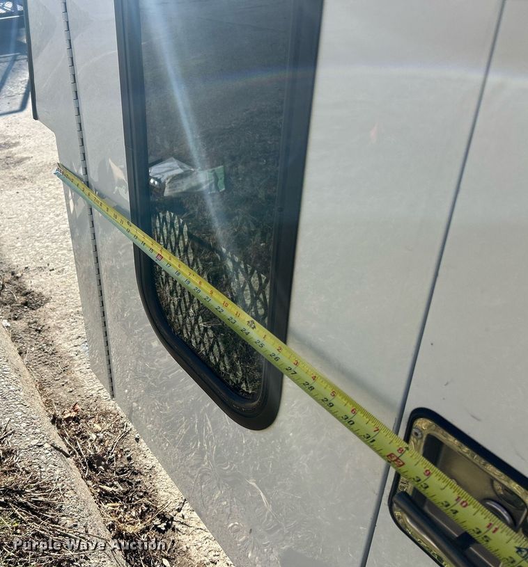 image for item NJ9657 ARE D471-23 truck topper