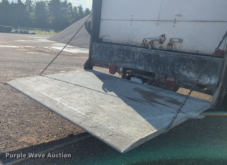 image for item NW9739 2003 GMC C7500 box truck