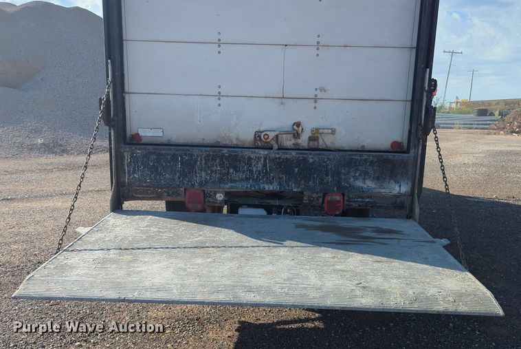 image for item NW9739 2003 GMC C7500 box truck