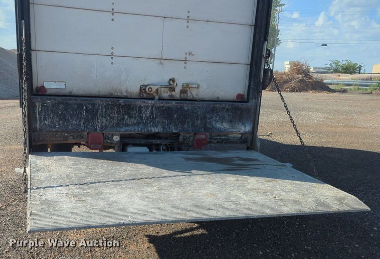 image for item NW9739 2003 GMC C7500 box truck