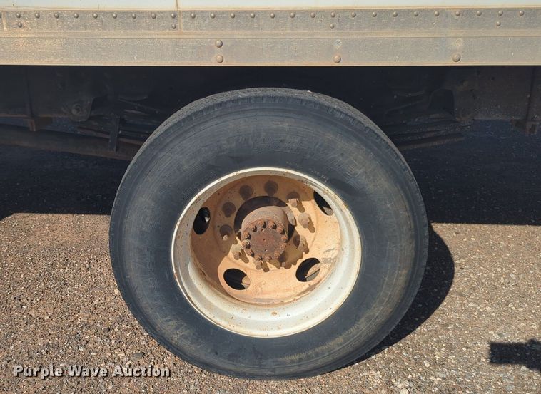 image for item NW9739 2003 GMC C7500 box truck