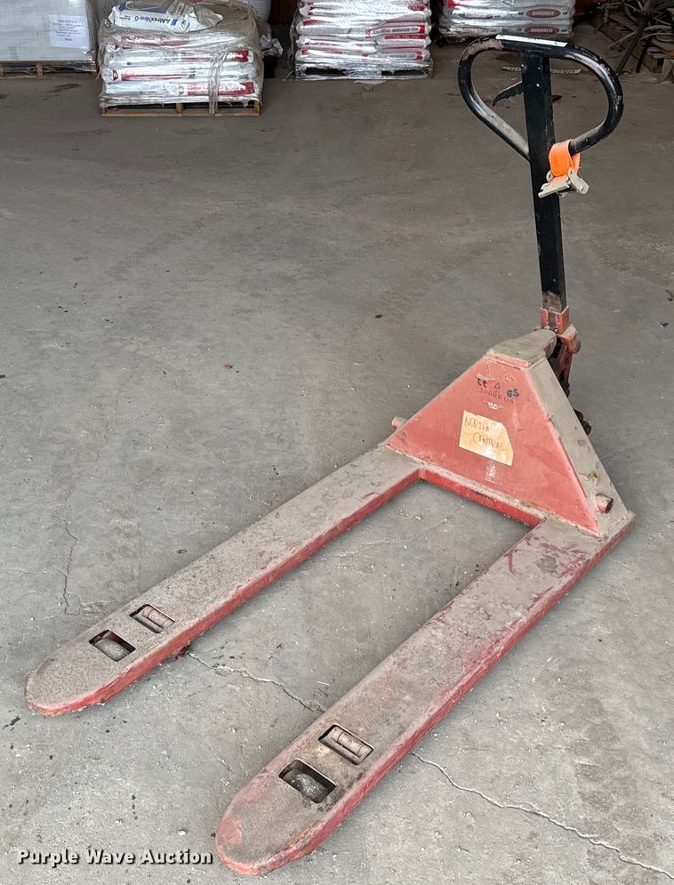 image for item OG9745 Pallet jack 