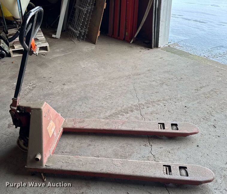 image for item OG9745 Pallet jack 