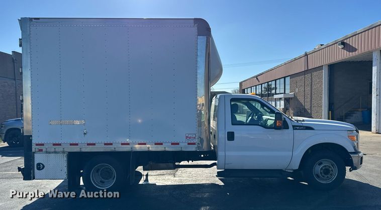 image for item OG9766 2016 Ford  F350 Super Duty XL box truck