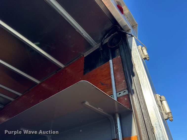 image for item OG9766 2016 Ford  F350 Super Duty XL box truck