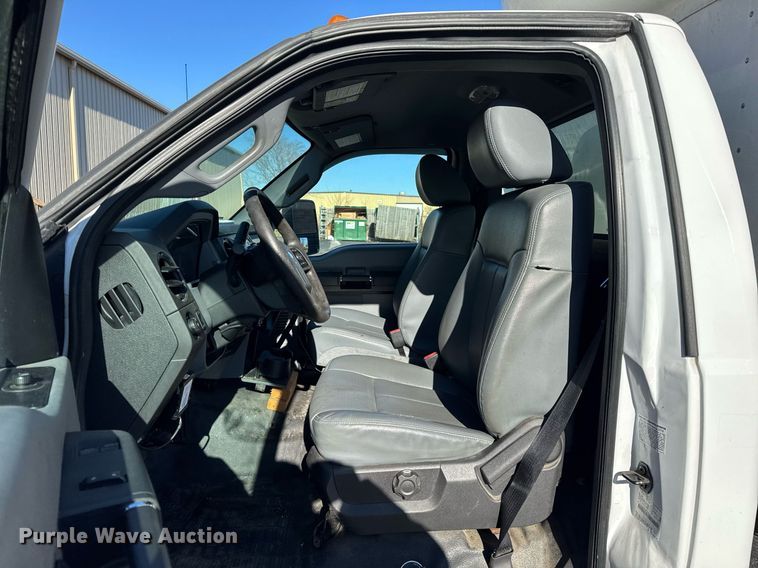 image for item OG9766 2016 Ford  F350 Super Duty XL box truck